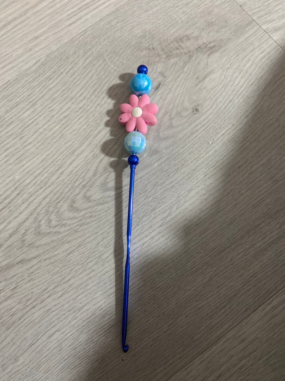 3.0 mm flower crochet hook